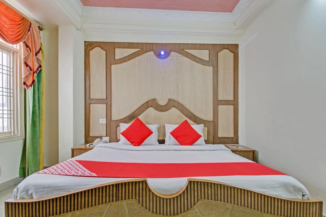 Oyo 24888 Hotel Sham Palace Katra  Bagian luar foto