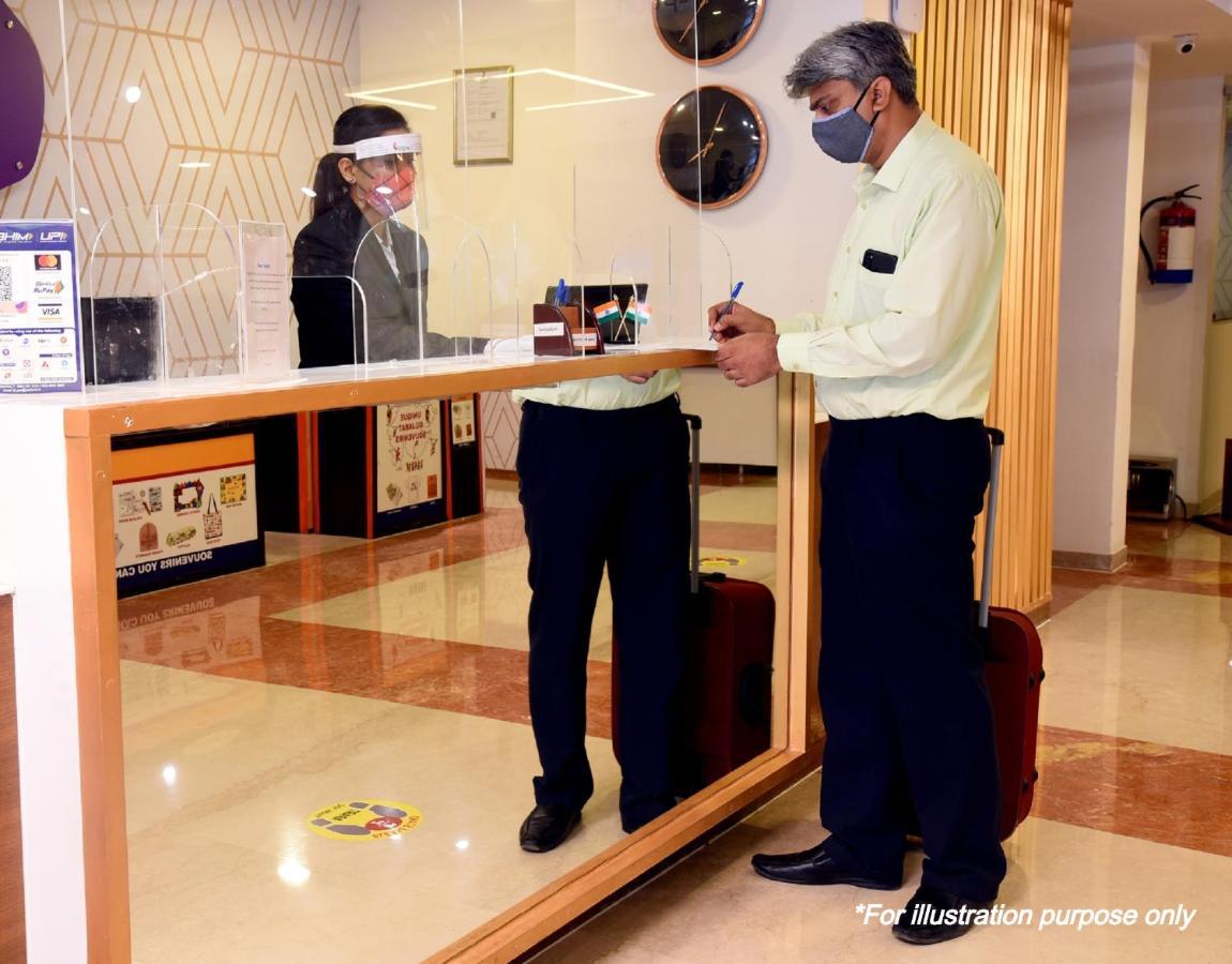 Oyo 24888 Hotel Sham Palace Katra  Bagian luar foto